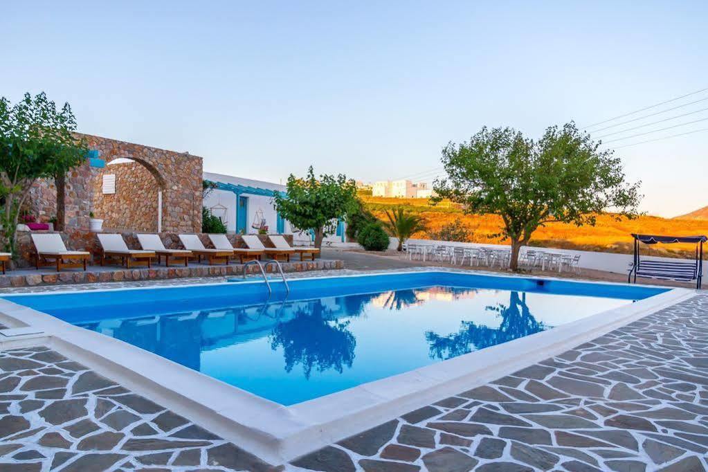 Pýrgos Zorbas Hotel Santorini מראה חיצוני תמונה