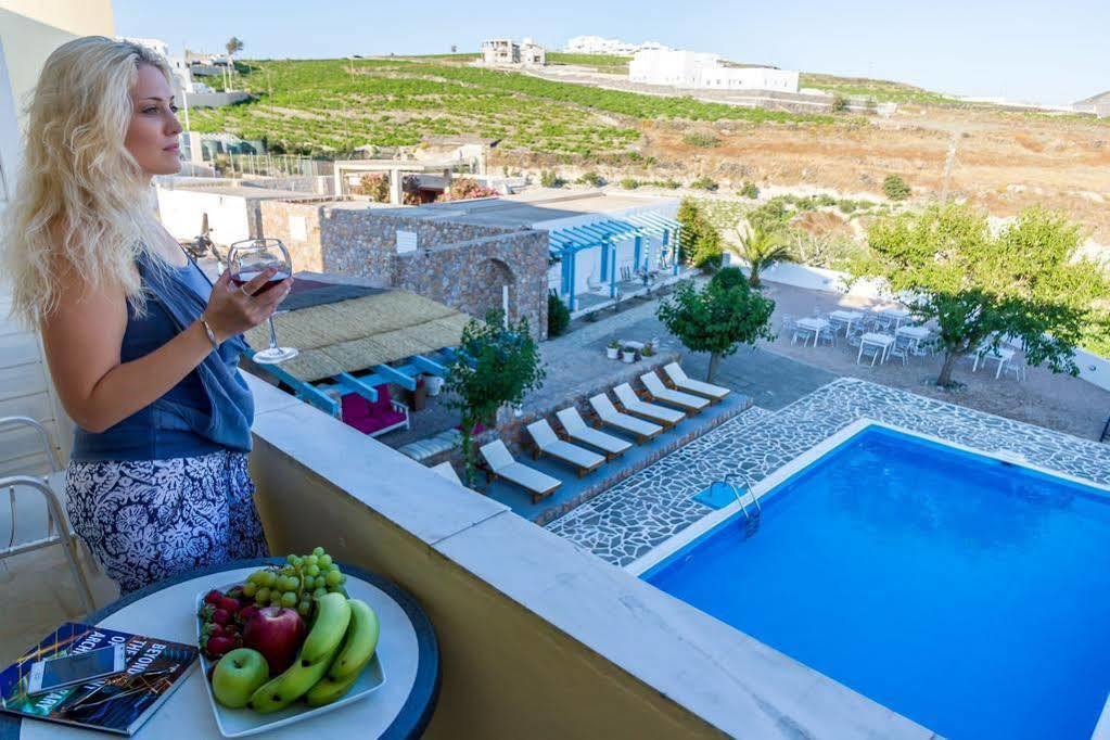Pýrgos Zorbas Hotel Santorini מראה חיצוני תמונה